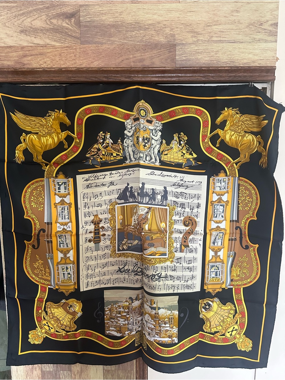 Hermes Mozart scarf